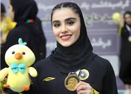 زهرا کیانی: ۱۸ سال است که سربازی می‌روم
