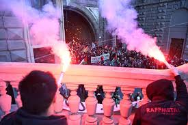 Italie Paralysée ! Grève Générale Contre Meloni: Ce Que Vous Devez Savoir