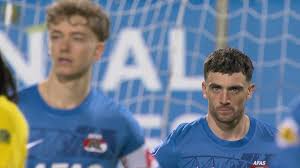 Na drie gemiste strafschoppen Parrott mist ook Mijnans penalty AZ