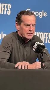 Cavs coach Kenny Atkinson on Sam Merrill playing through injury. Video