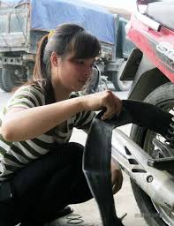 Kết quả hình ảnh cho vá săm xe máy