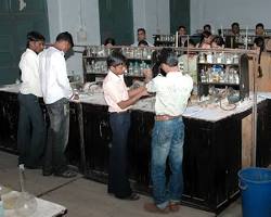 Image of Shri Govind Guru University Physics Lab