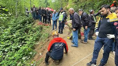 Rize'de kontrolden çıkan araç uçuruma yuvarlandı: 1 ölü, 4 yaralı İhlas Haber Ajansı