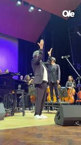 Fito Páez abre su primera gira en Rosario: el abrazo con Ángel Di María y el viaje por su obra