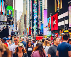 Image of busy New York City street