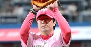 Choi Hyung-woo and Yang Hyun-jong Achieve Historic Milestones for KIA Tigers