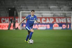 Benjamin Pavard titularisé, Quinten Timber et Pierre-Emile Höjbjerg de retour avec l'OM contre Toulouse en Ligue 1