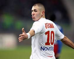 Image of Karim Benzema playing for Olympique Lyonnais