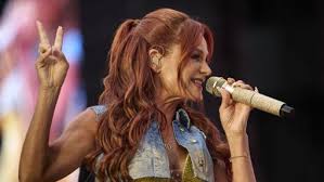 Andrea Berg begeistert Fans beim 20. Heimspiel in Großaspach