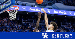 Oweh, Moreno Lead Cats Past Bulldogs on Saturday