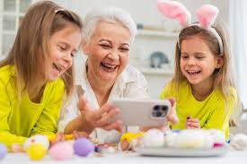 Lustig, herzlich und mit Wortspiel: Die schönsten WhatsApp-Sprüche zu Ostern 2026