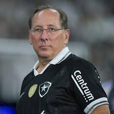John Textor nega propostas por Barboza e se reúne com elenco do Botafogo