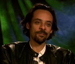 Alexander Siddig - Alexander_Siddig,_2002