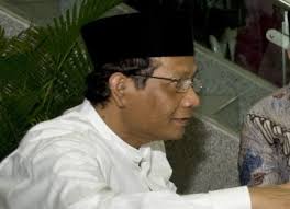 Kyai Jawa-Madura Dukung Pencapresan Mahfud MD - mahfud-md-_110804143758-689