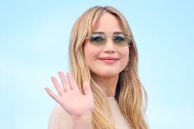 Jennifer Lawrence’s Colorful Flats Style Put Boring White Sneakers to Shame — The $24 Look!
