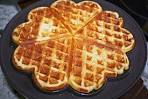 Einfache Waffeln (Rezept mit Bild) von TBohrer