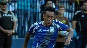 Christian Cueva en acci&oacute;n con Emelec