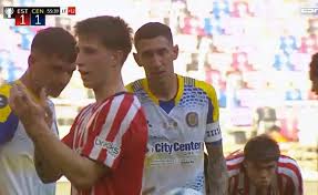 Polémico penal para Rosario Central y Estudiantes estalla: segundo gol de Ángel Di María