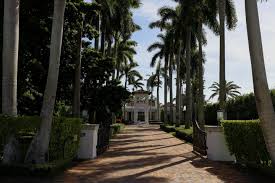 Inside Miami’s ‘Billionaire Bunker,’ the island home of Jeff Bezos, Mark Zuckerberg, and the .01%