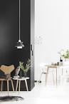 Black-sisäseinämaali tuo syvyyttä ruokailutilaan. black tikkurila