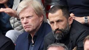 Oliver Kahn se lanza contra el Real Madrid