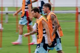 LO ÚLTIMO: Argentina e Inglaterra recorrieron caminos tortuosos hasta la semifinal mundialista