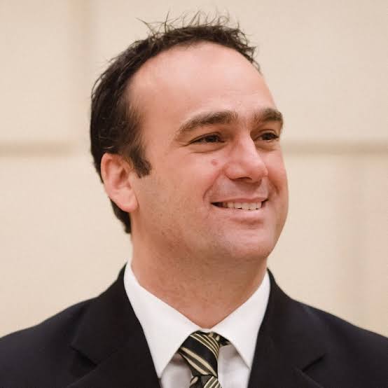 Vandals threw red paint at Ontario office of MP Mark Gerretsen: police |  Globalnews.ca