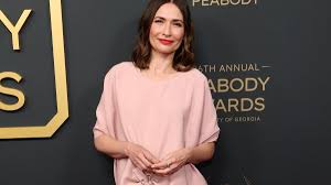 ‘Pluribus’ Star Karolina Wydra on the Vince Gilligan Note That ‘Terrified’ Her and How Rhea Seehorn Saved Her