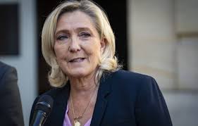 Le Pen dézingue Retailleau sur l’insécurité et l’immigration
