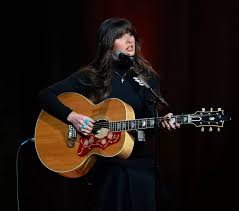 Everything You Need to Know About Ella Langley's New England Show