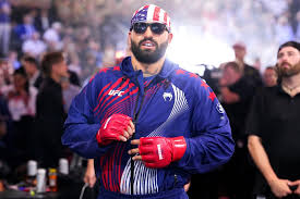 White House UFC Fighter Josh Hokit Shouts ‘Michelle Obama Is a Man’ in Post-Match Interview