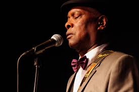 Booker T. Jones covering “Sittin&#39; on the Dock of the Bay” at the SF Jazz Gala. (Photo Copyright The San Francisco Chronicle) - jazzblog_001