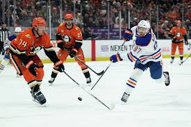 Ducks and Oilers headed to overtime tied 3-3 in Game 4 thriller