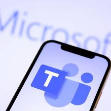 Microsoft Teams users report issues today with Teams and Outlook