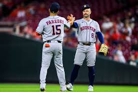 How Should The Astros Handle Their Infield This Summer?