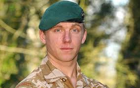 Marine Richard Hollingtons, from 40 Commando, died from his wounds in the Queen Elizabeth Hospital in Birmingham on Sunday morning with his family by his ... - afghan_1663409c