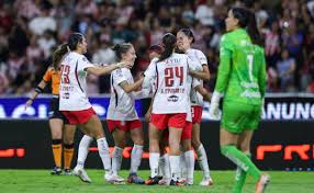 ¡Goleada de las Chivas! El rebaño gana el Clásico Tapatio derrotando 4-0 al Atlas en la Jornada 6 de la Liga B