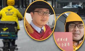Thạc sĩ Oxford làm "shipper": Khi bằng cấp không còn là "tấm vé vàng"