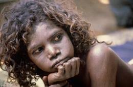 En route from Sydney to Perth, Australia, in the early 1920s, British ethnologist Alfred Cort Haddon acquired a tuft of human hair from a young Aboriginal ... - news477522a-i1.0