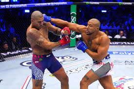 Provocação? Jon Jones manda recado nas redes após derrota de Poatan para Gane