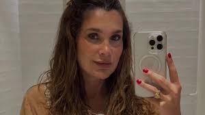 Flávia Alessandra revela que engravidou da filha na cama dos pais