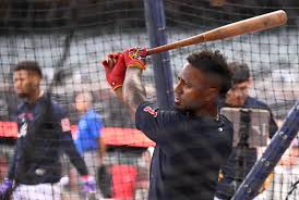 Ozzie Albies appears locked in, Walt Weiss explains roster decisions