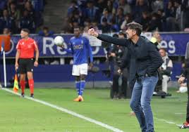 Veljko Paunovic, entrenador del Real Oviedo: «Pasamos los 'Pirineos' con los pies congelados, ahora toca calentarse»