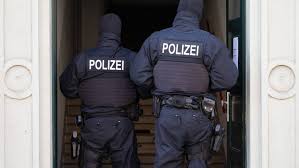 Illegaler Paletten-Handel: LKA-Razzia bei sechs Syrern in Leipzig