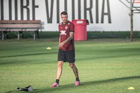 Relacionados: Vitória divulga lista sem Renato Kayzer, mas com Renê e retorno de Renzo López