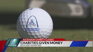 Putting for charity at Ascension Charity Classic