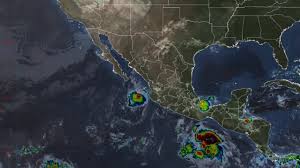 Se forma la depresión tropical 21-E ; huracán Simon sigue frente a las costas de Sinaloa y Nayarit