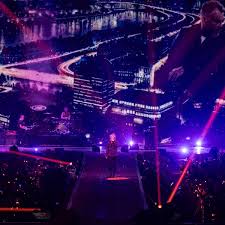 Arkéa Arena: Saison Record à Bordeaux! Dorothée et Orelsan en Vedette!