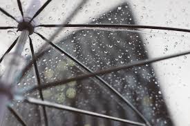 Chuva ganha força e muda o cenário do fim de semana