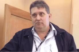 Professor da USP é condenado a 3 anos de prisão por transfobia